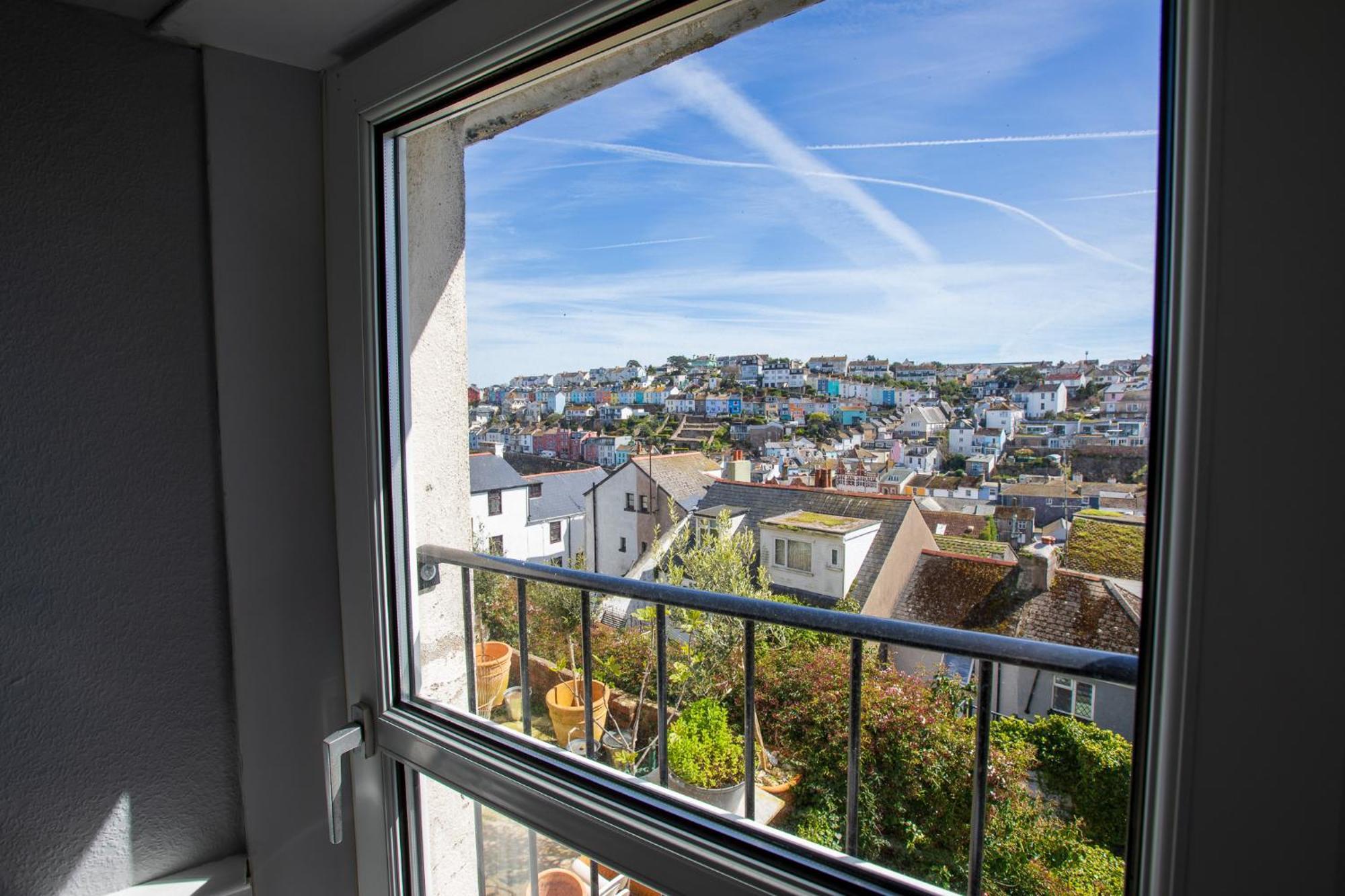 Harbour Hideaway-Cosy & Central Apartment Brixham Exterior photo